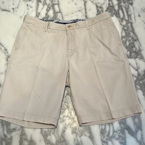 Tommy Bahama Shorts 36